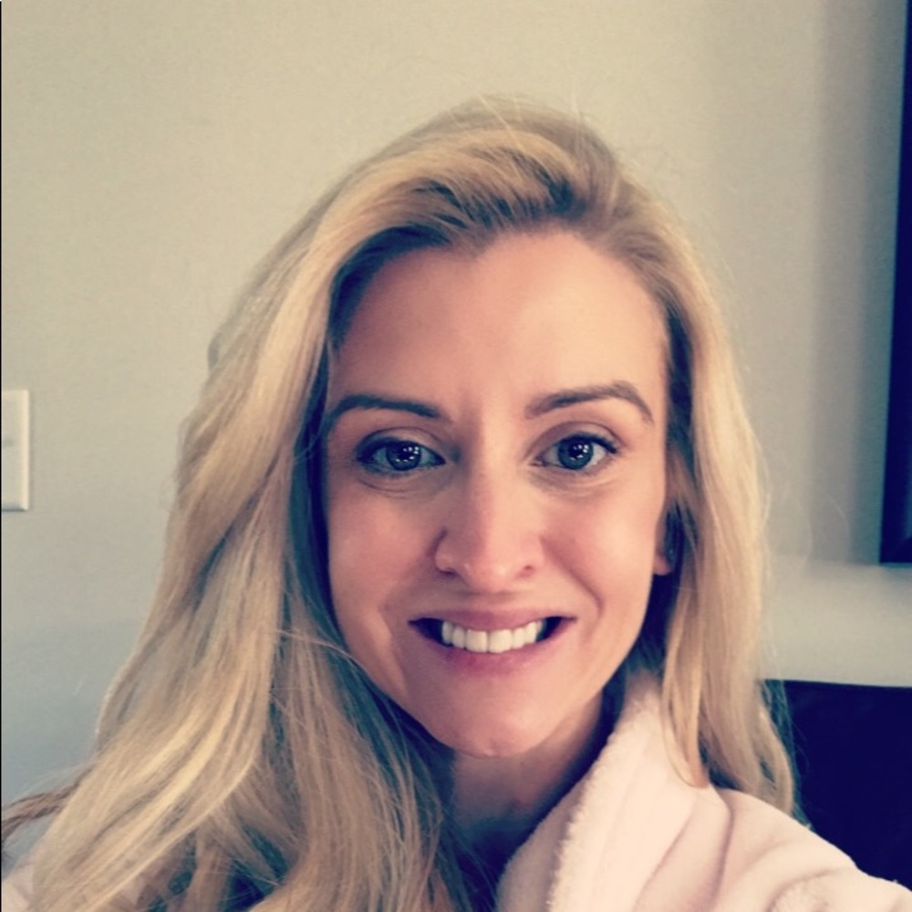 Meet your Posher, Corinne